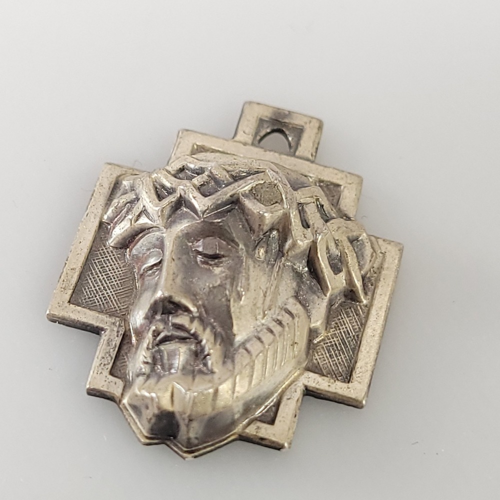 Lumin Sterling Silver Jesus Crown of Thorns Cross Pendant Religious Medal 4.64g